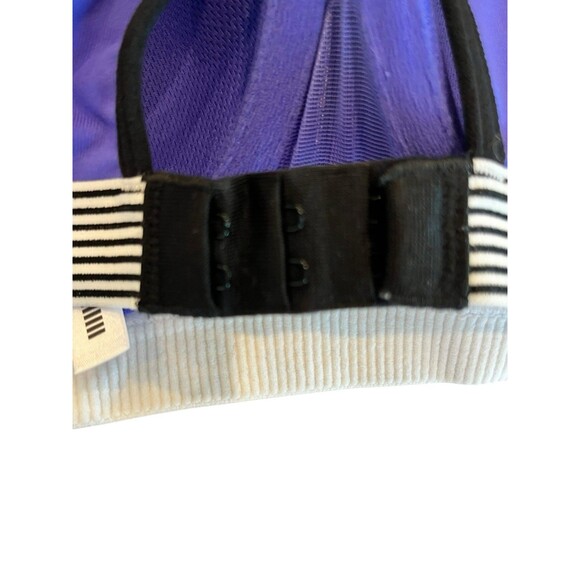 Victoria's Secret VSX Sport Wire Mesh Active Sport Bra Sz 32DD Purple Blck White - Picture 4 of 10